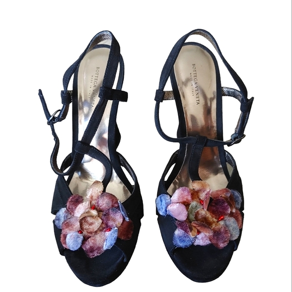 Bottega Veneta Black Suede T-Strap Wedge Heels - Picture 9 of 16